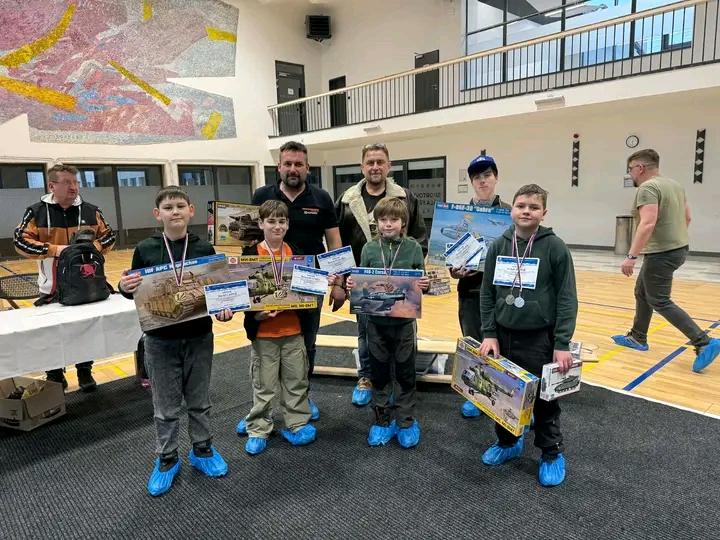 Zleva,David Lamla,Bruno Šlachta junior,Bruno Šlachta ,Petr Potyš,Jan Julina,Tomáš Hájek.Lukáš David.